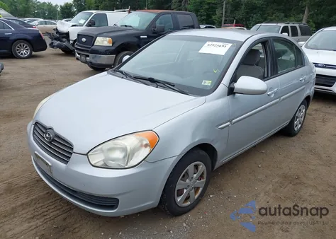 2009 Hyundai Accent Gls z USA, uszkodzony, nr VIN KMHCN46C39U319417